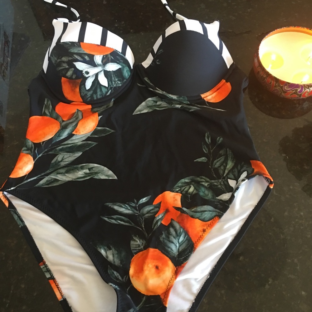 Cupshe one piece nwt